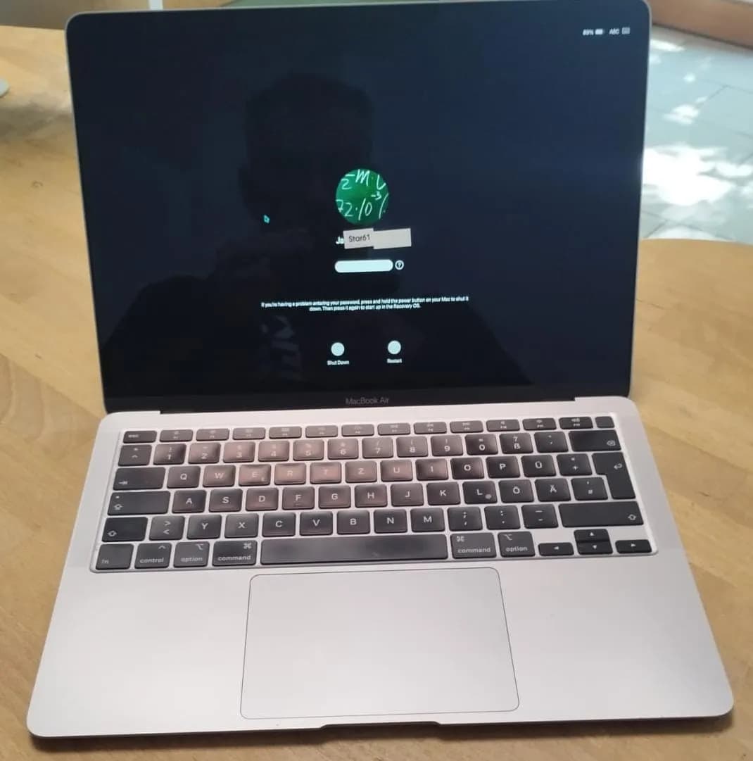Macbook Pro Express Reparatur Berlin Prenzlauer Berg bei Star61