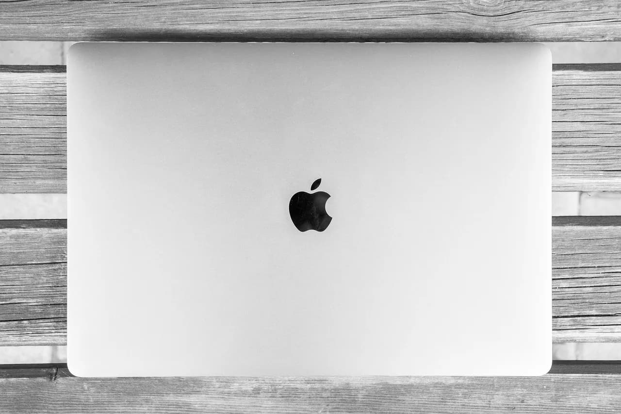MacBook Retter in der Not Flüssigkeitsschaden in Berlin Prenzlauer Berg 2