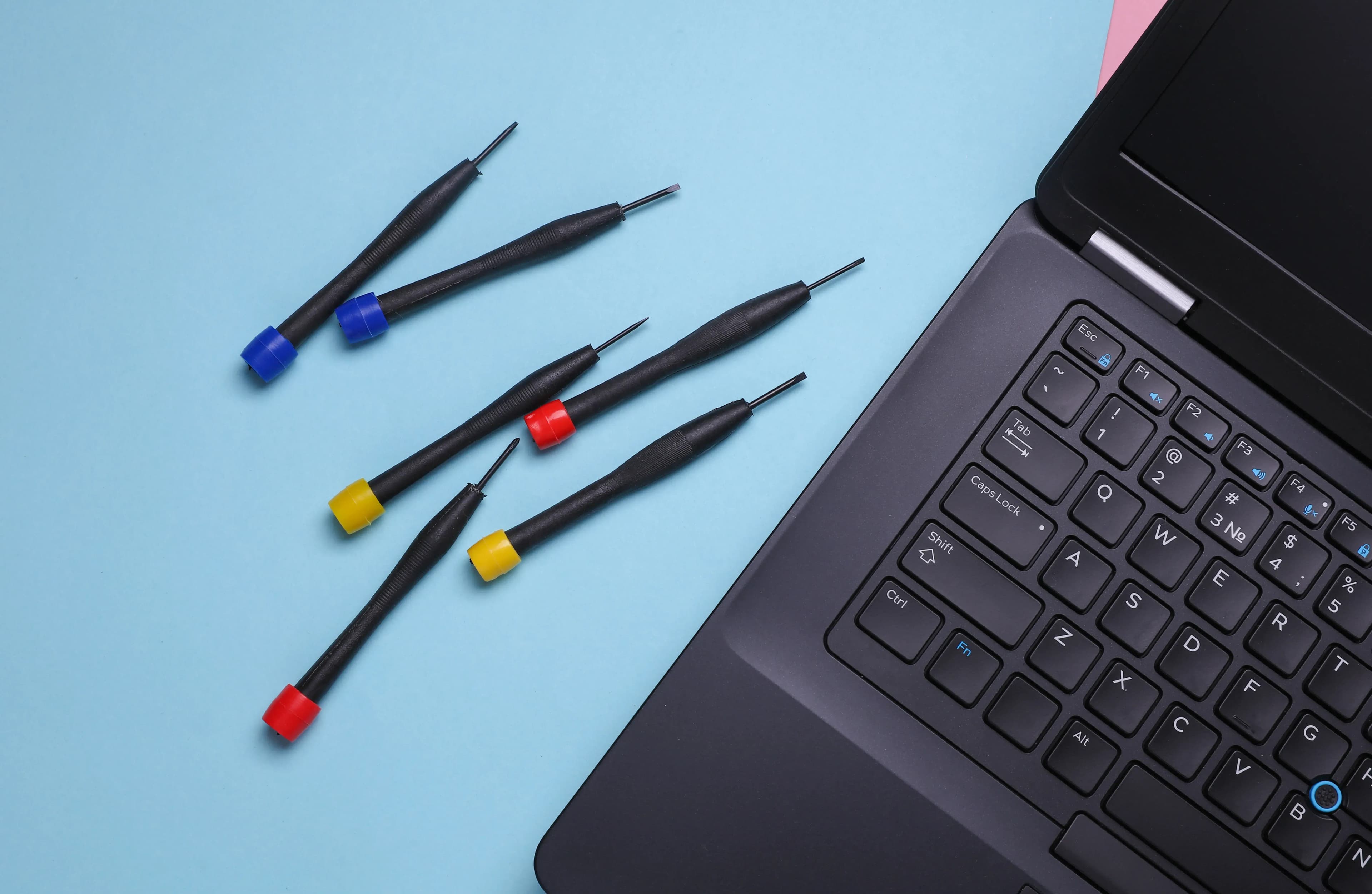 Notebook Akku tauschen lassen in Berlin – Schnell & professionell