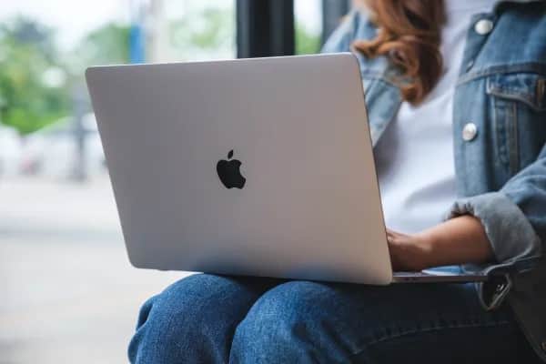 MacBook startet nicht nach Wasserschaden – Diagnose bei Star61 Berlin