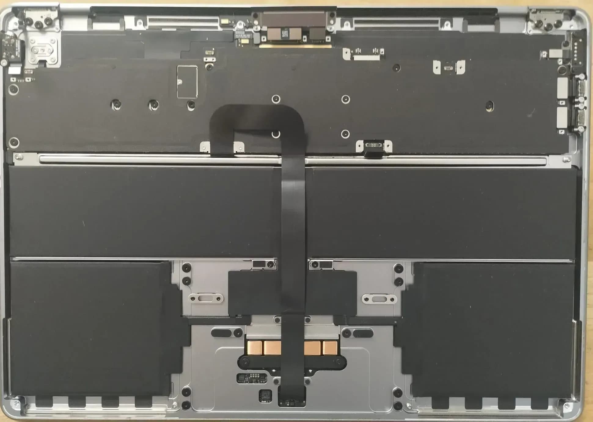 Macbook Akku Austausch Service Reparatur bei Star61